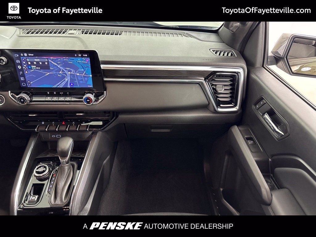 Used 2025 GMC Canyon Elevation w/ Technology Package AWD/4WD image 15