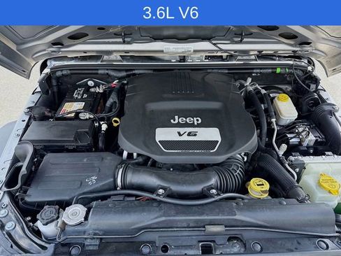 Used 2017 Jeep Wrangler Unlimited Sport AWD/4WD image 25