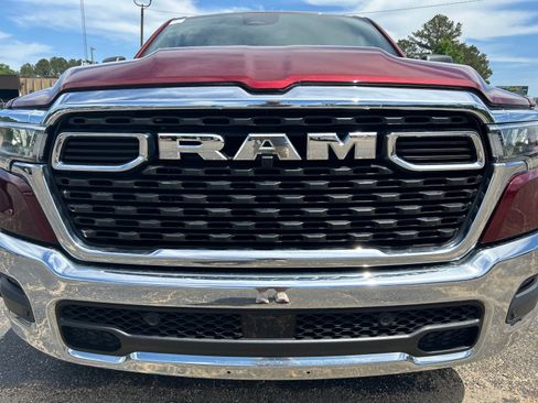 Used 2025 RAM 1500 Big Horn AWD/4WD image 7