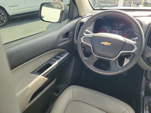 Used 2017 Chevrolet Colorado W/T w/ WT Convenience Package RWD image 13
