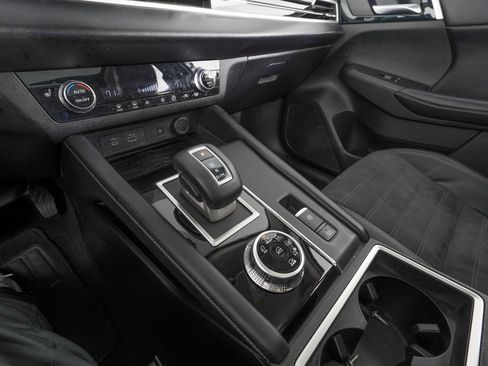 Used 2022 Mitsubishi Outlander SE image 23