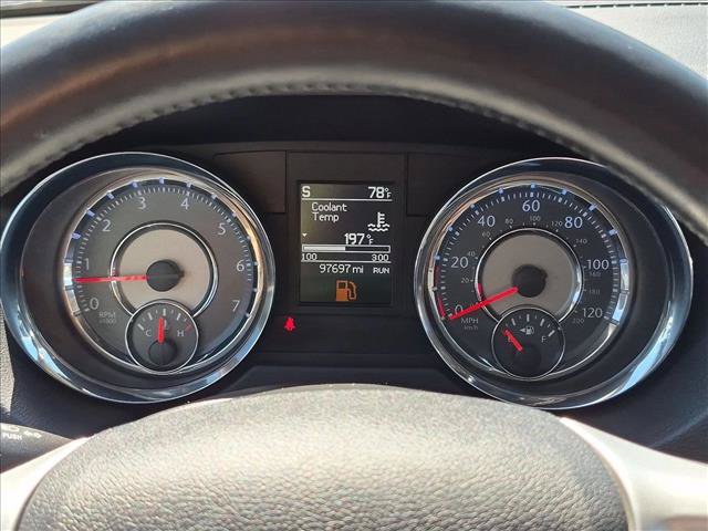 Used 2014 Chrysler Town & Country Touring-L w/ Driver Convenience Group FWD image 11