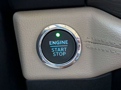 Used 2024 Ford Expedition Limited RWD image 37