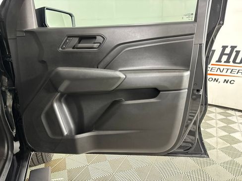 Used 2024 Chevrolet Colorado W/T w/ WT Convenience Package RWD image 26