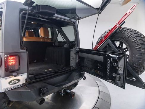 Used 2015 Jeep Wrangler Unlimited Sport w/ Quick Order Package 24S AWD/4WD image 31