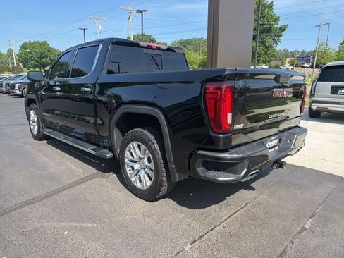 Used 2022 GMC Sierra 1500 Denali w/ Technology Package AWD/4WD image 6