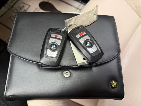 Used 2013 BMW 528i Sedan image 26