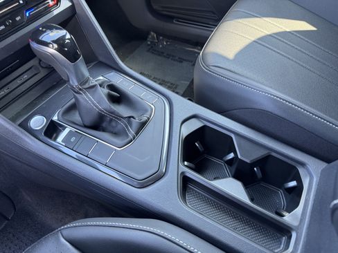 Certified 2024 Volkswagen Tiguan SE R-Line FWD image 27