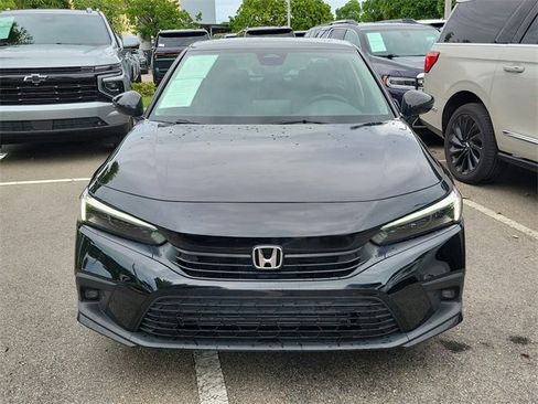 Used 2023 Honda Civic Touring image 2