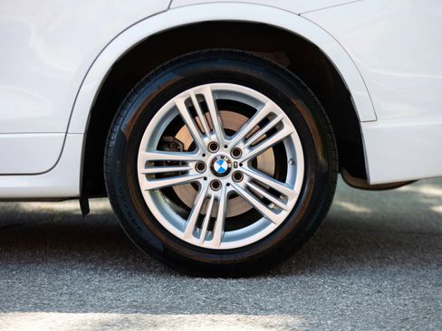 Used 2012 BMW X3 xDrive28i AWD/4WD image 13