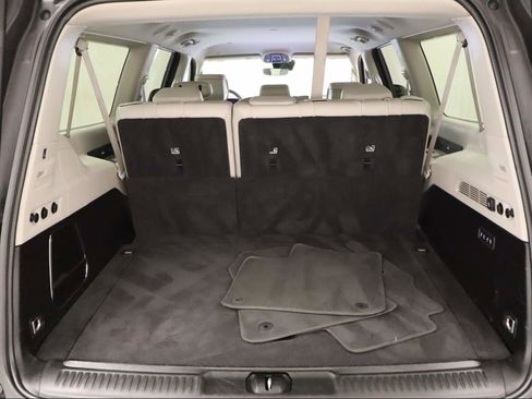 Used 2024 Jeep Wagoneer L Series II w/ Flexible Seating Group image 21