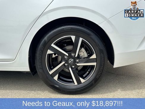 Used 2025 Nissan Sentra SV FWD image 10