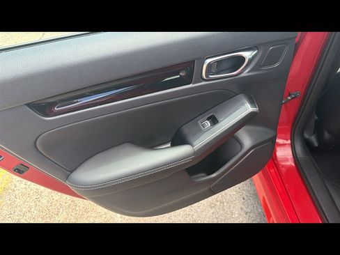 Used 2022 Honda Civic Touring image 24