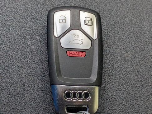 Used 2024 Audi Q5 2.0T Premium AWD/4WD image 38