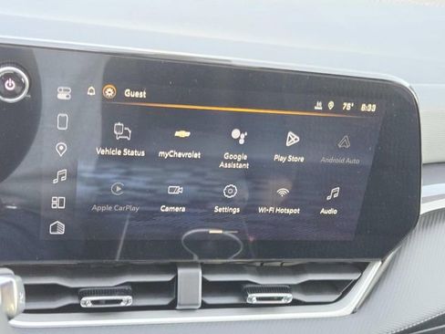New 2026 Chevrolet Equinox LT w/ Safety and Technology Package FWD image 18