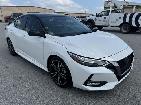 Used 2021 Nissan Sentra SR FWD image 4