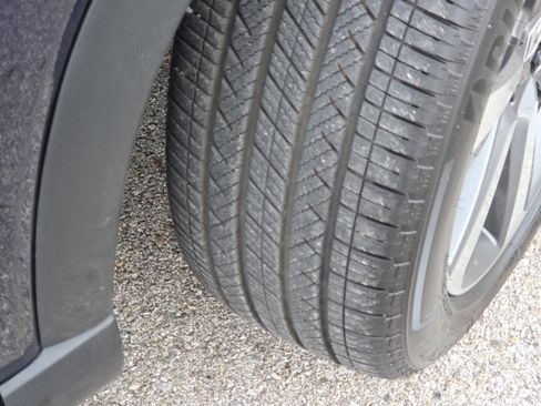 Used 2025 Honda Pilot Elite image 10