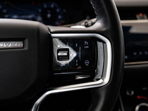 Used 2023 Land Rover Range Rover Evoque R-Dynamic SE image 30