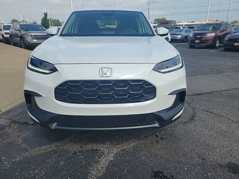 New 2026 Honda HR-V LX image 2