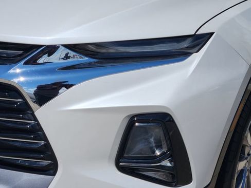 Used 2022 Chevrolet Blazer Premier w/ Enhanced Convenience Package FWD image 9