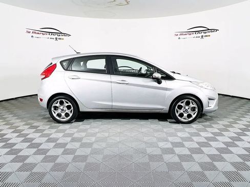 Used 2012 Ford Fiesta SES FWD image 9