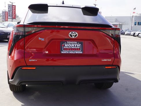 New 2026 Toyota bZ FWD image 4