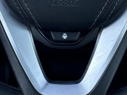 Used 2023 BMW 530e w/ Premium Package image 20