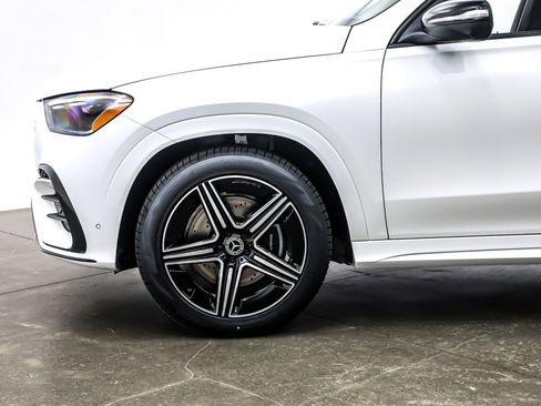 New 2026 Mercedes-Benz GLE 450e 4MATIC image 10