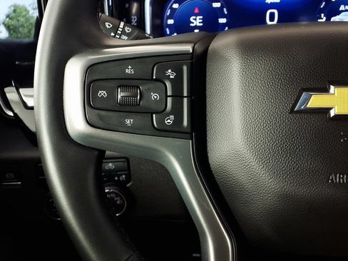 Used 2023 Chevrolet Silverado 1500 LT AWD/4WD image 21