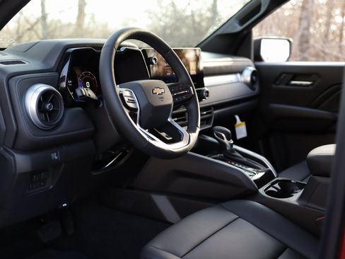 New 2026 Chevrolet Colorado LT w/ LT Convenience Package image 9