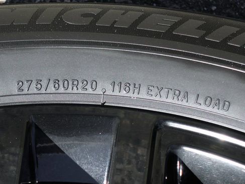 Used 2020 GMC Sierra 1500 Elevation image 39