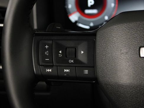 Certified 2026 Nissan Rogue SL FWD image 28
