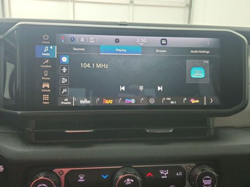 New 2026 Jeep Gladiator Sport image 24