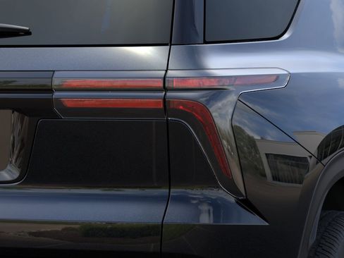 New 2026 Chevrolet Traverse LT w/ Driver Confidence Package FWD image 35