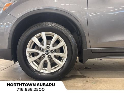 Used 2020 Nissan Rogue SV AWD/4WD image 23