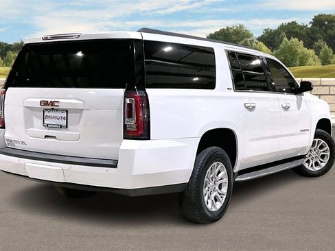 Used 2018 GMC Yukon XL SLT image 9