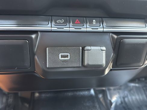 Used 2020 GMC Sierra 1500 4x4 Regular Cab w/ Sierra Value Package image 34