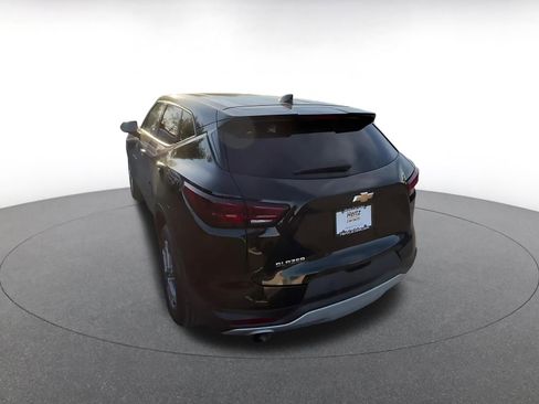 Used 2025 Chevrolet Blazer LT image 11