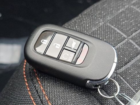 Used 2026 Honda HR-V Sport image 32