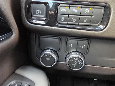 New 2026 GMC Yukon Elevation w/ LPO, Floor Liner Package RWD image 34