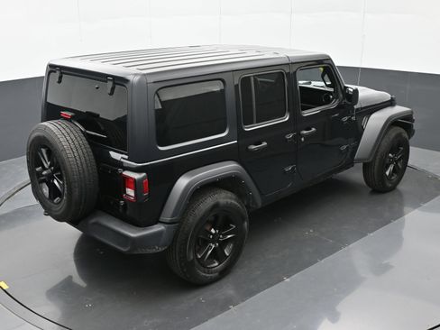 Used 2022 Jeep Wrangler Unlimited Sport AWD/4WD image 36