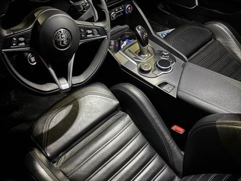 Used 2019 Alfa Romeo Giulia Ti Sport w/ Quick Order Package 22U Sport image 3