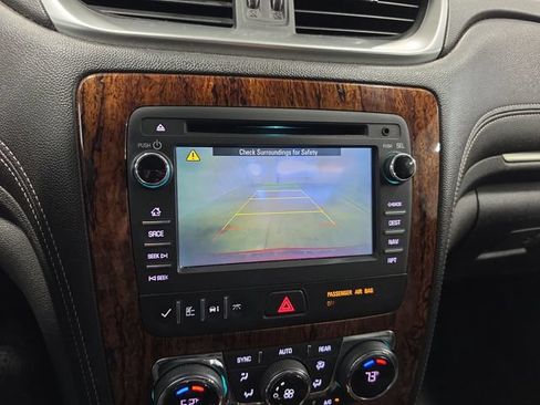 Used 2014 Chevrolet Traverse LT AWD/4WD image 9