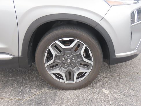 Used 2023 Hyundai Santa Fe Limited FWD image 7