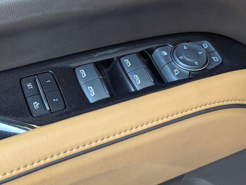 Used 2021 Cadillac Escalade Sport w/ Driver Assist Tech Package image 23