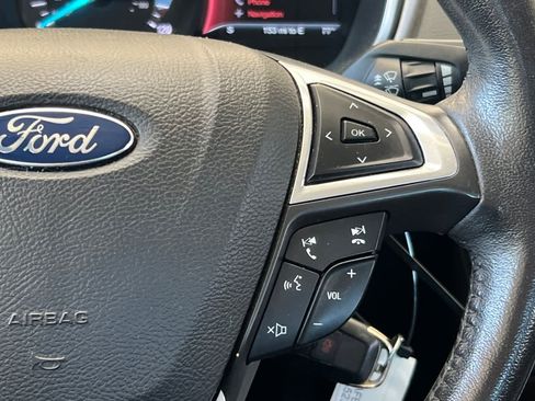Used 2015 Ford Fusion SE FWD image 25