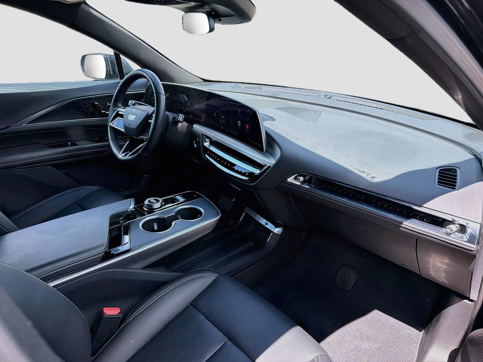 Used 2025 Cadillac Lyriq Luxury RWD image 14