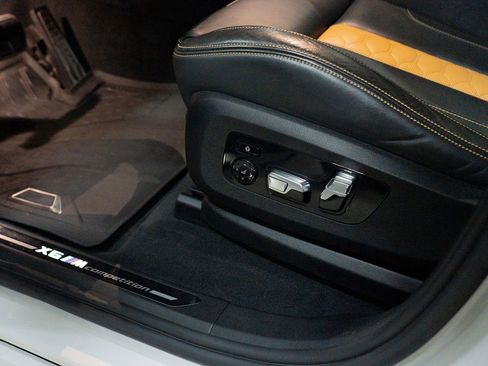 Used 2021 BMW X6 M w/ Competition Package image 20