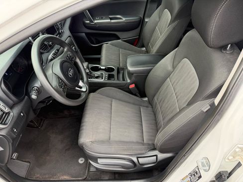 Used 2019 Kia Sportage LX AWD/4WD image 8