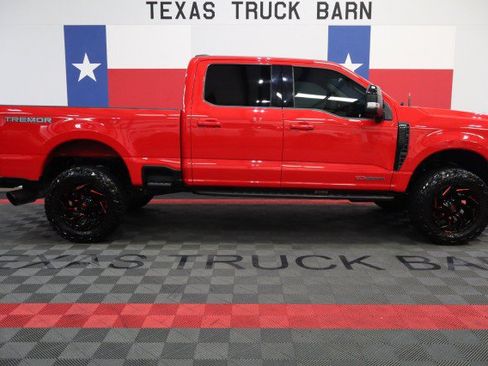Used 2024 Ford F250 Lariat w/ Lariat Ultimate Package AWD/4WD image 13